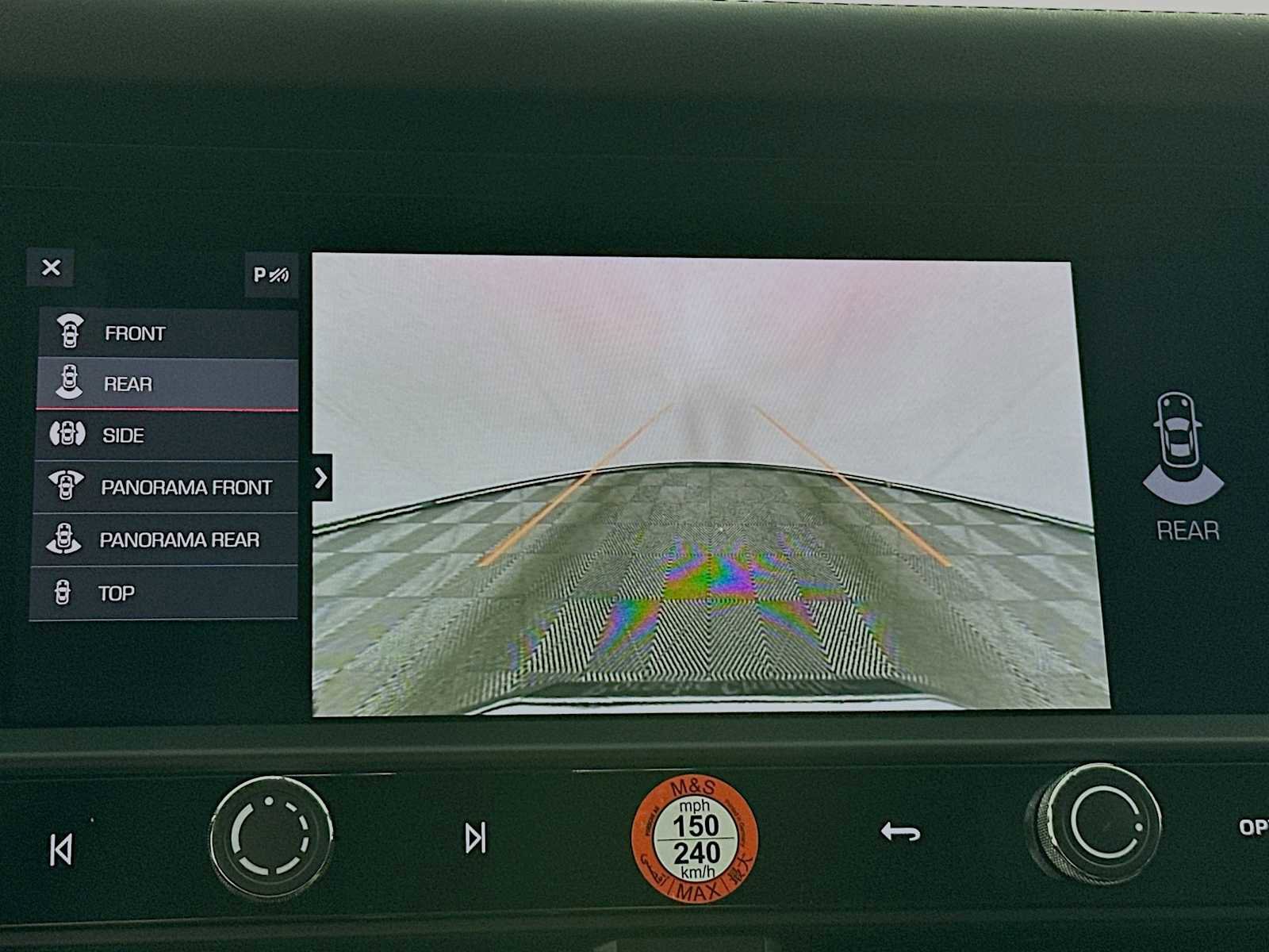 Certified 2025 Porsche Macan AWD/4WD image 19