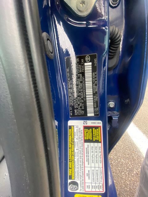 Used 2025 Toyota Camry SE FWD image 18