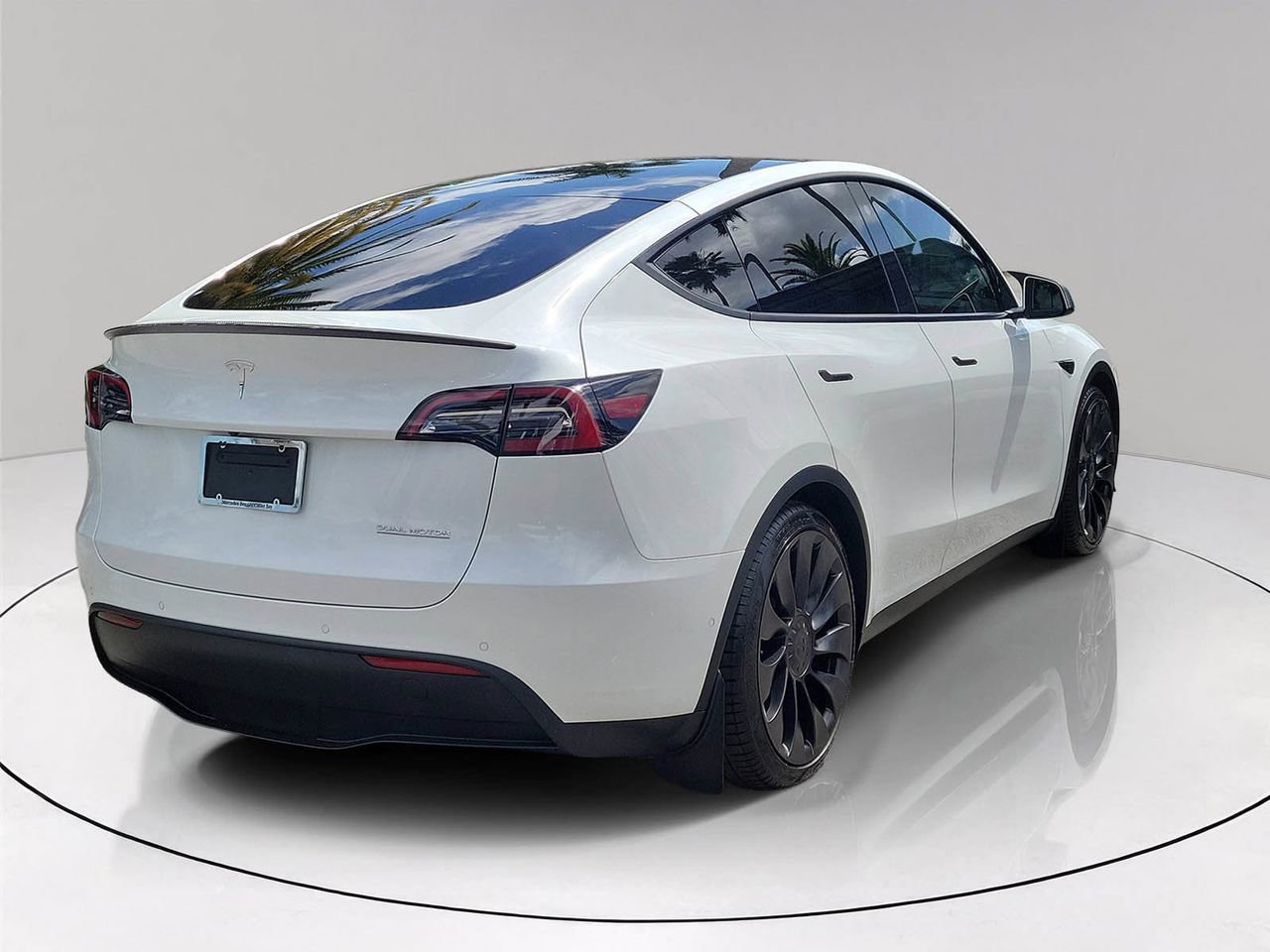 Used 2022 Tesla Model Y Performance image 6