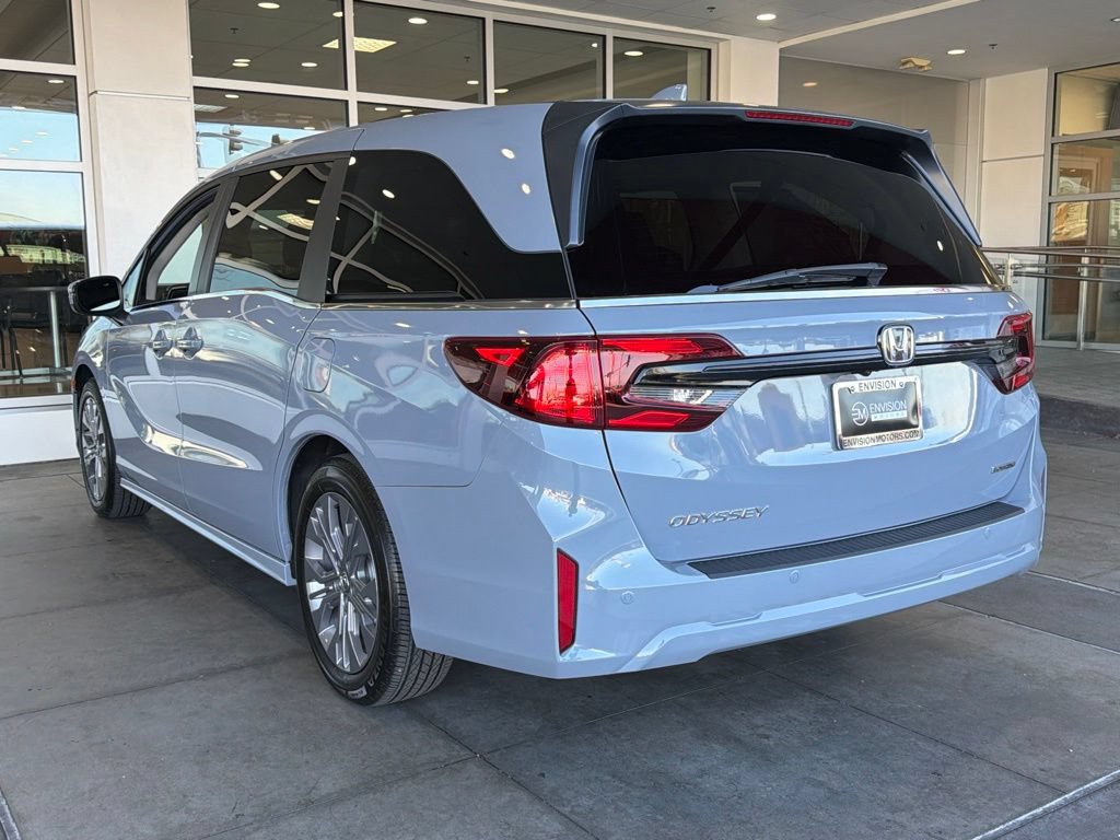 Used 2025 Honda Odyssey Touring image 9
