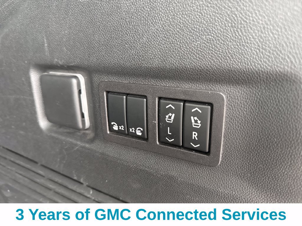Used 2023 GMC Yukon XL Denali Ultimate AWD/4WD image 32
