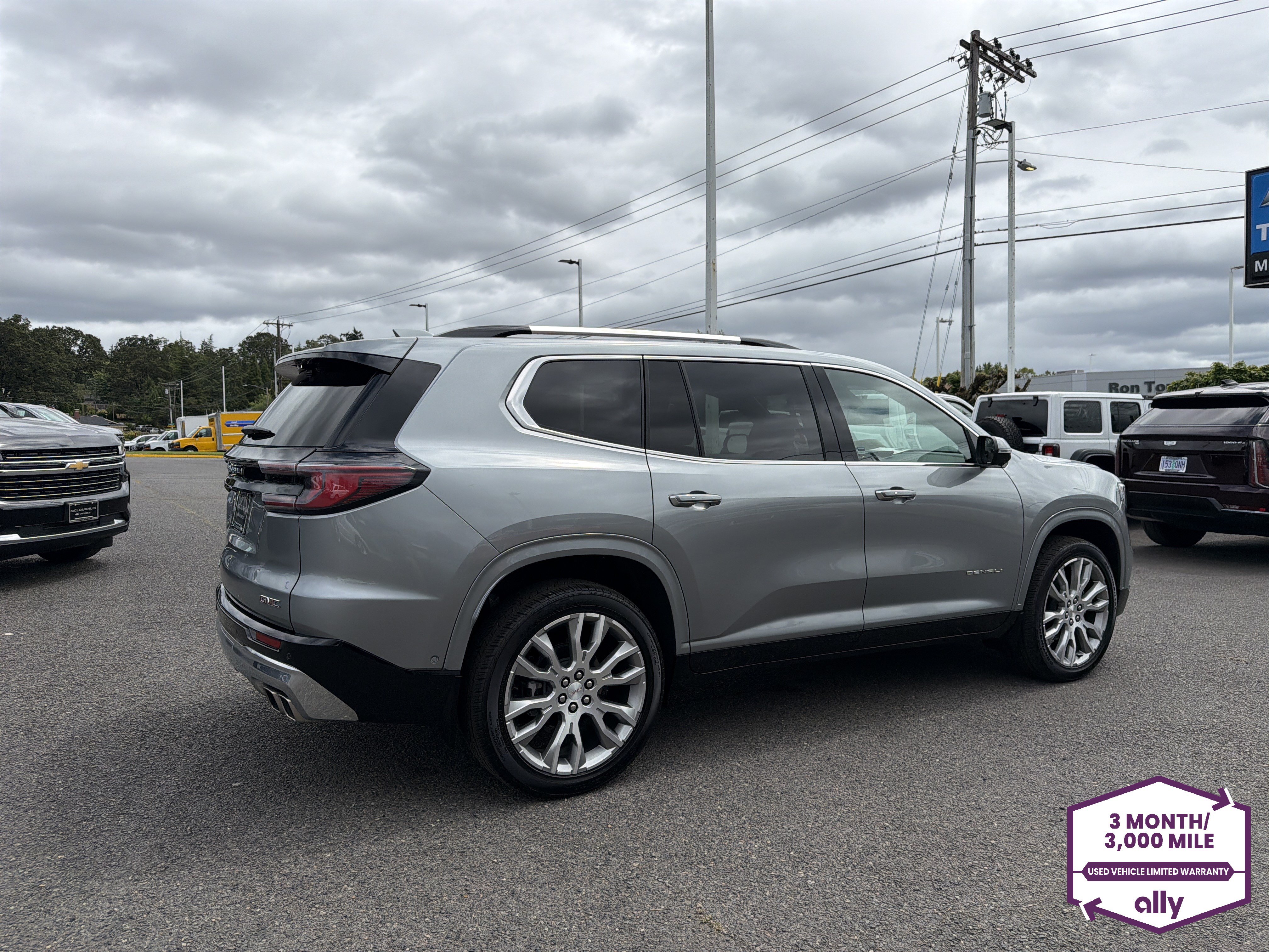 Used 2025 GMC Acadia Denali w/ Super Cruise Package AWD/4WD image 6