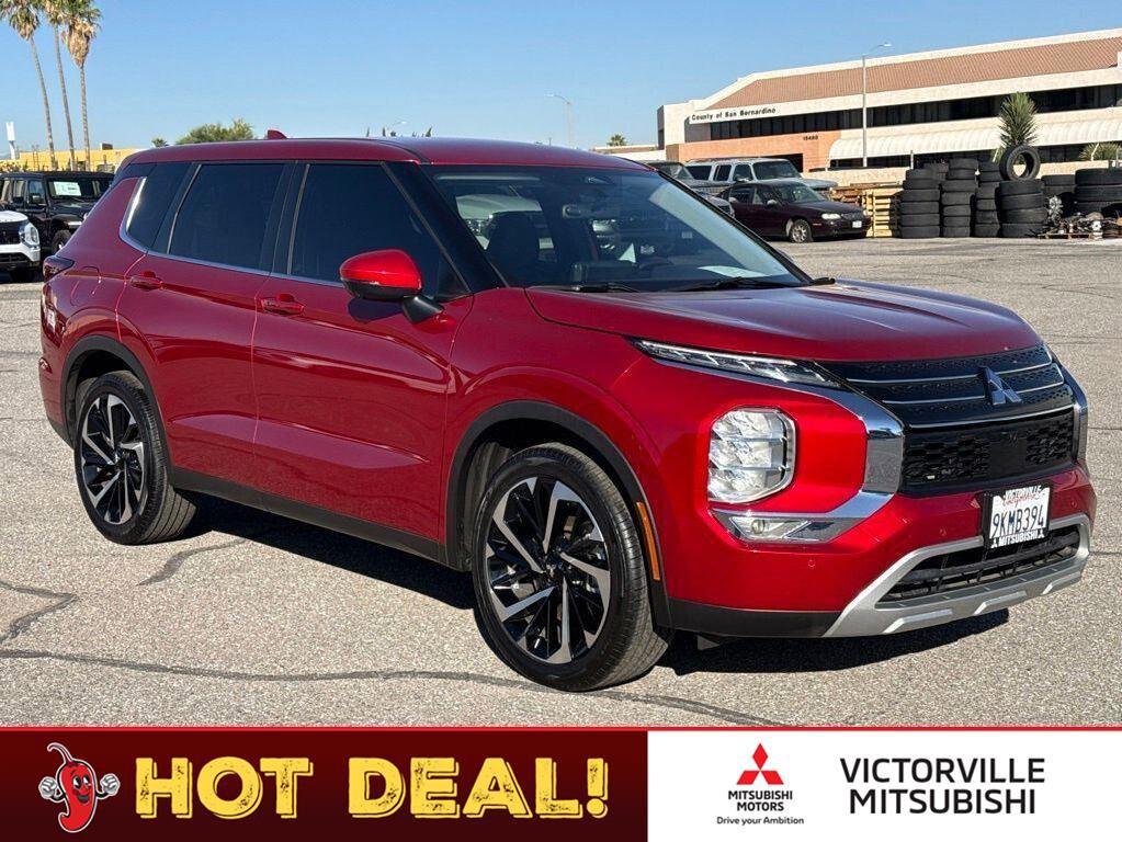 Used 2023 Mitsubishi Outlander SE