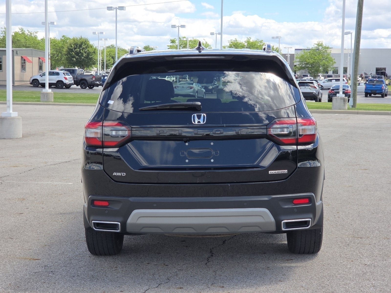 Used 2025 Honda Pilot Touring image 19
