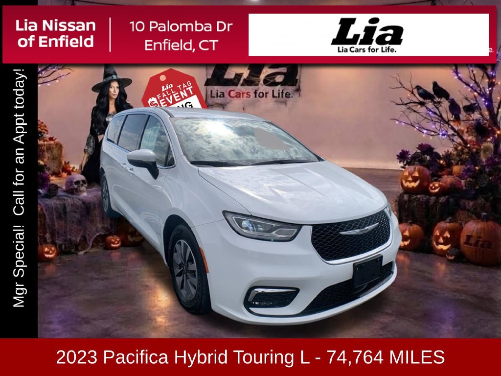 Used 2023 Chrysler Pacifica Touring-L