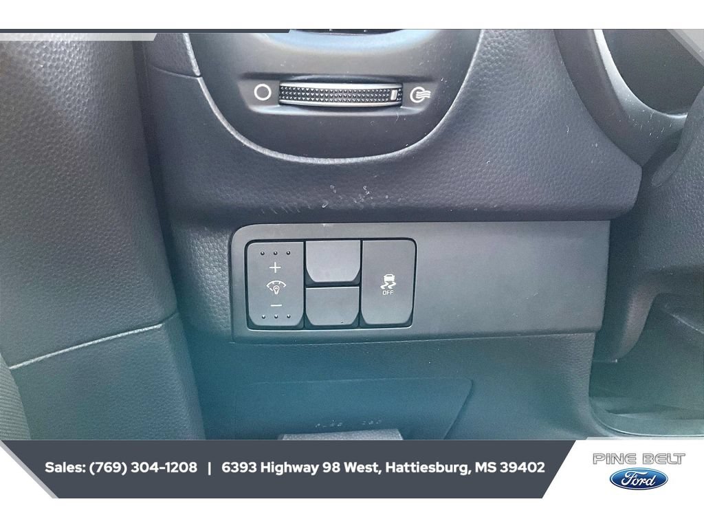 Used 2016 Kia Soul + FWD image 21