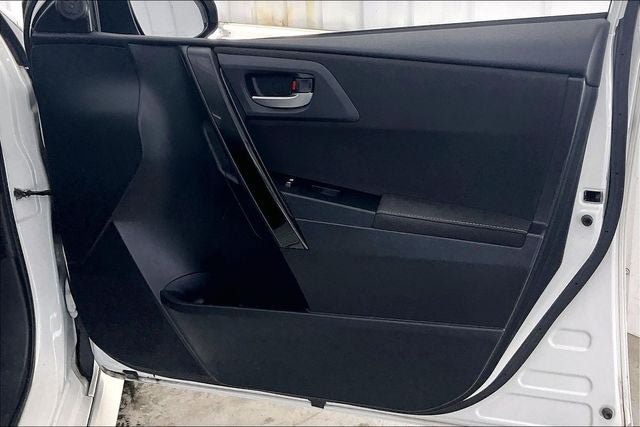 Used 2018 Toyota Corolla iM w/ All-Weather Mat Package FWD image 21