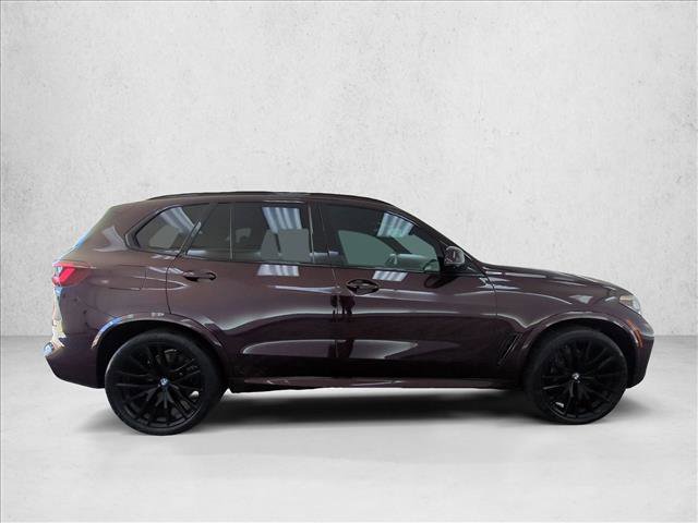Used 2022 BMW X5 M50i AWD/4WD image 4