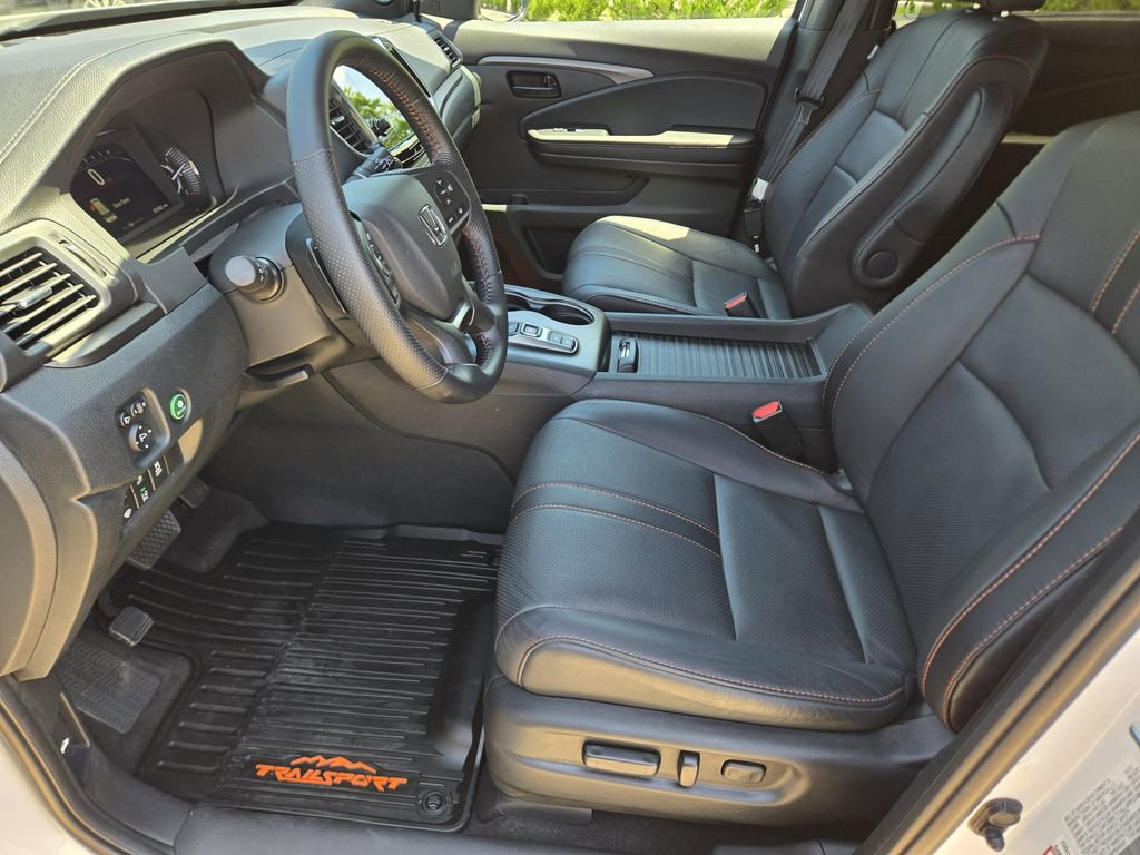 Certified 2023 Honda Passport TrailSport image 17