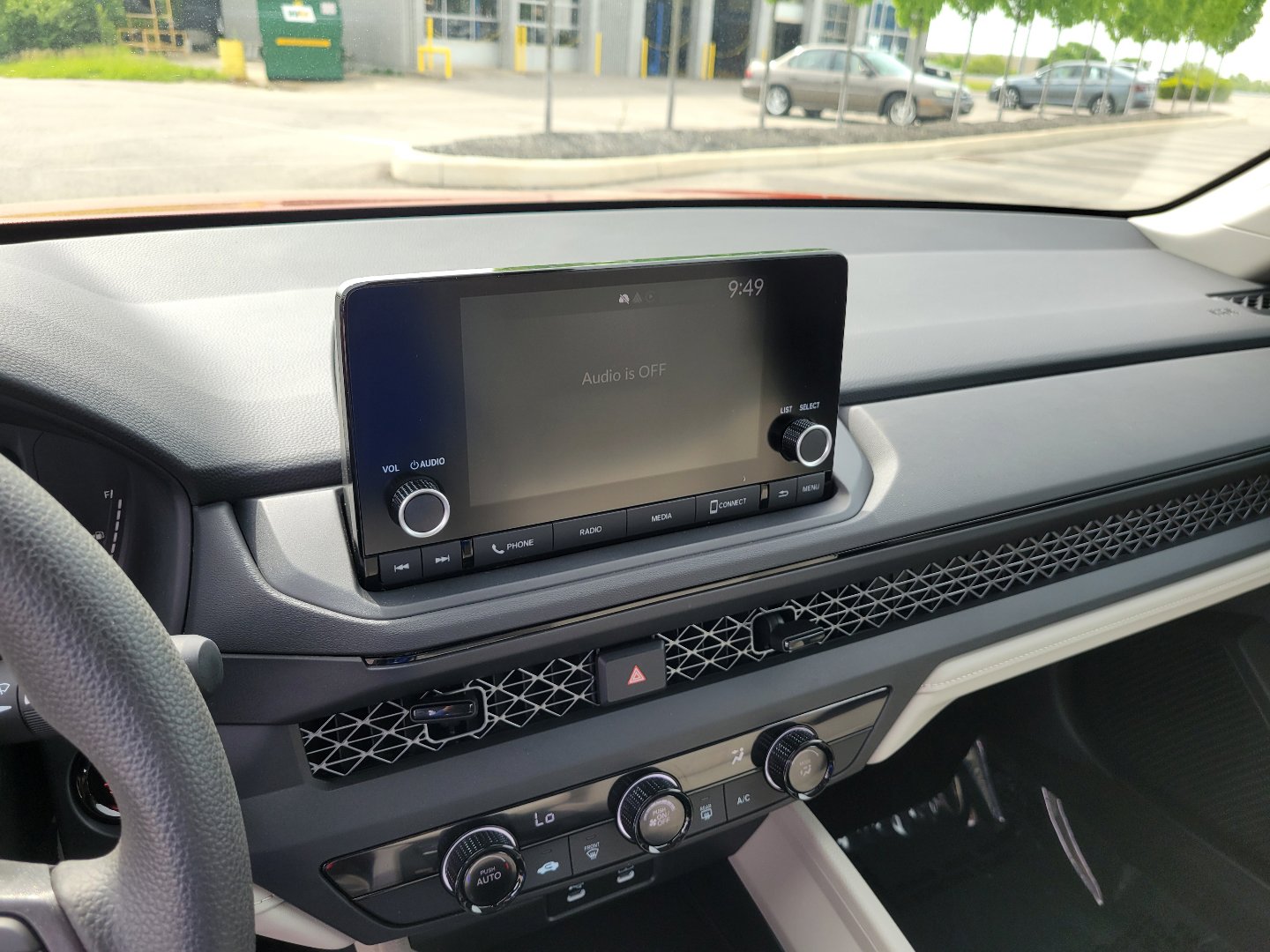 Certified 2023 Honda Accord LX image 27