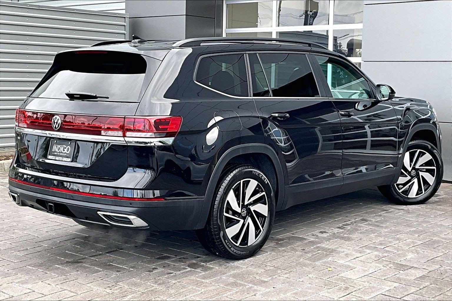 Used 2026 Volkswagen Atlas SE FWD image 13