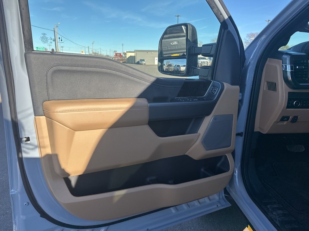 New 2025 Ford F350 Lariat image 7