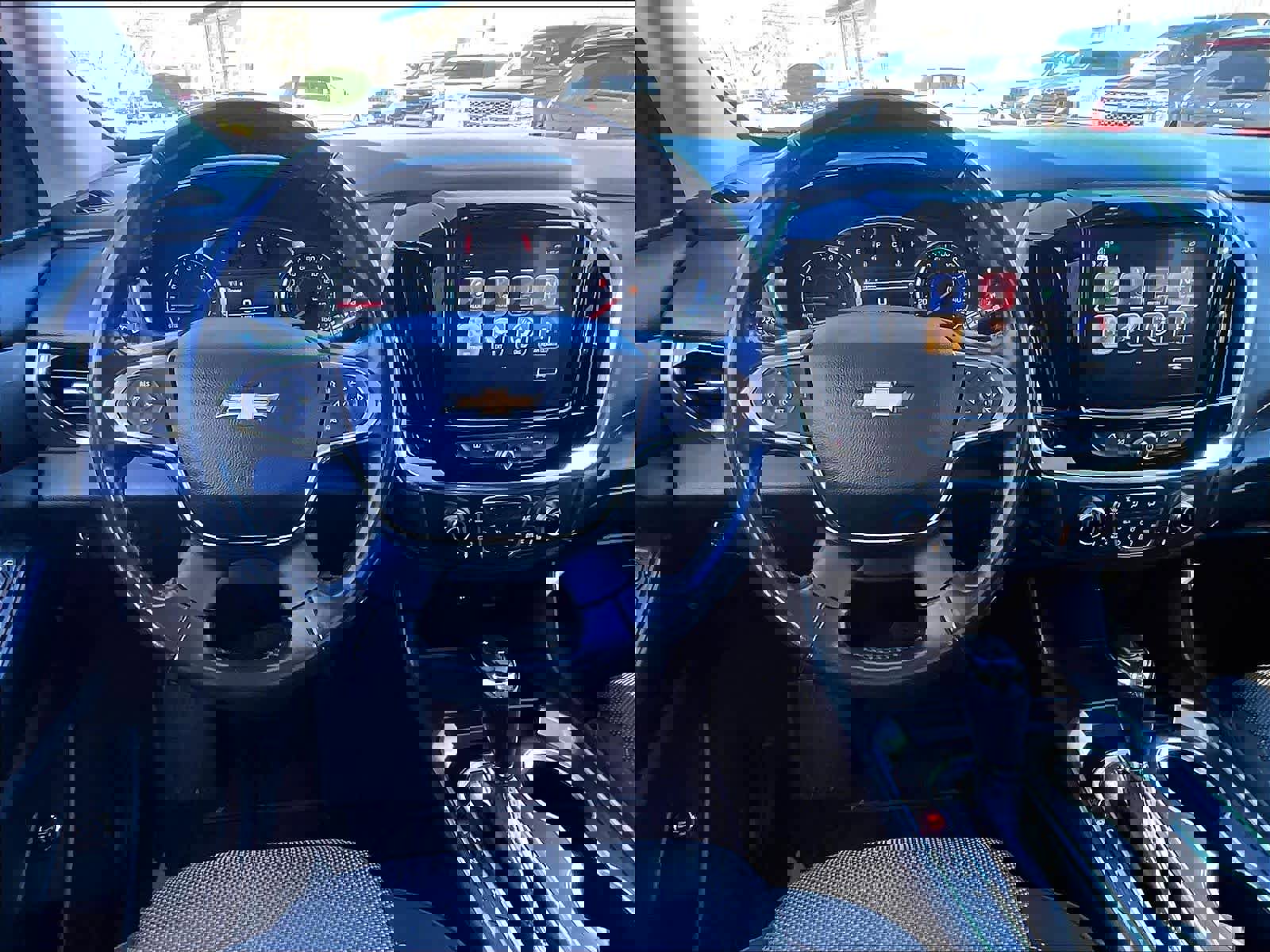 Used 2019 Chevrolet Traverse LT image 18