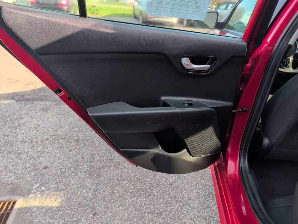 Used 2018 Kia Rio S FWD image 15