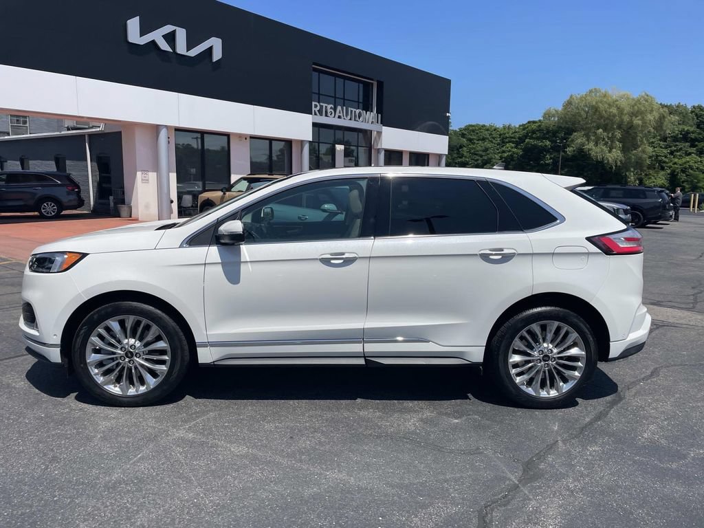Used 2024 Ford Edge Titanium w/ Titanium Elite Package AWD/4WD image 2