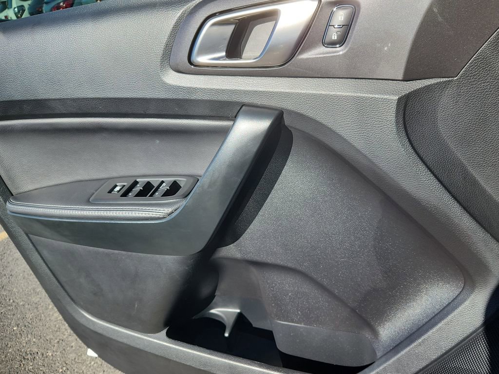 Used 2021 Ford Ranger Lariat w/ Equipment Group 501A High image 9