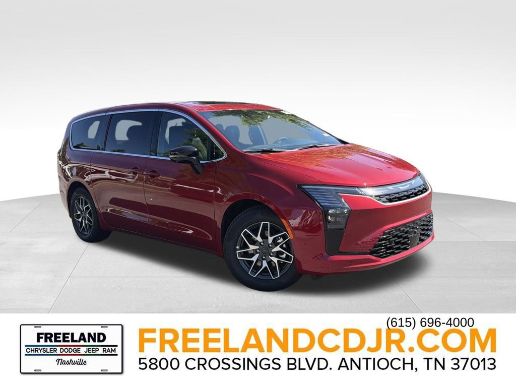New 2027 Chrysler Pacifica Limited FWD image 1