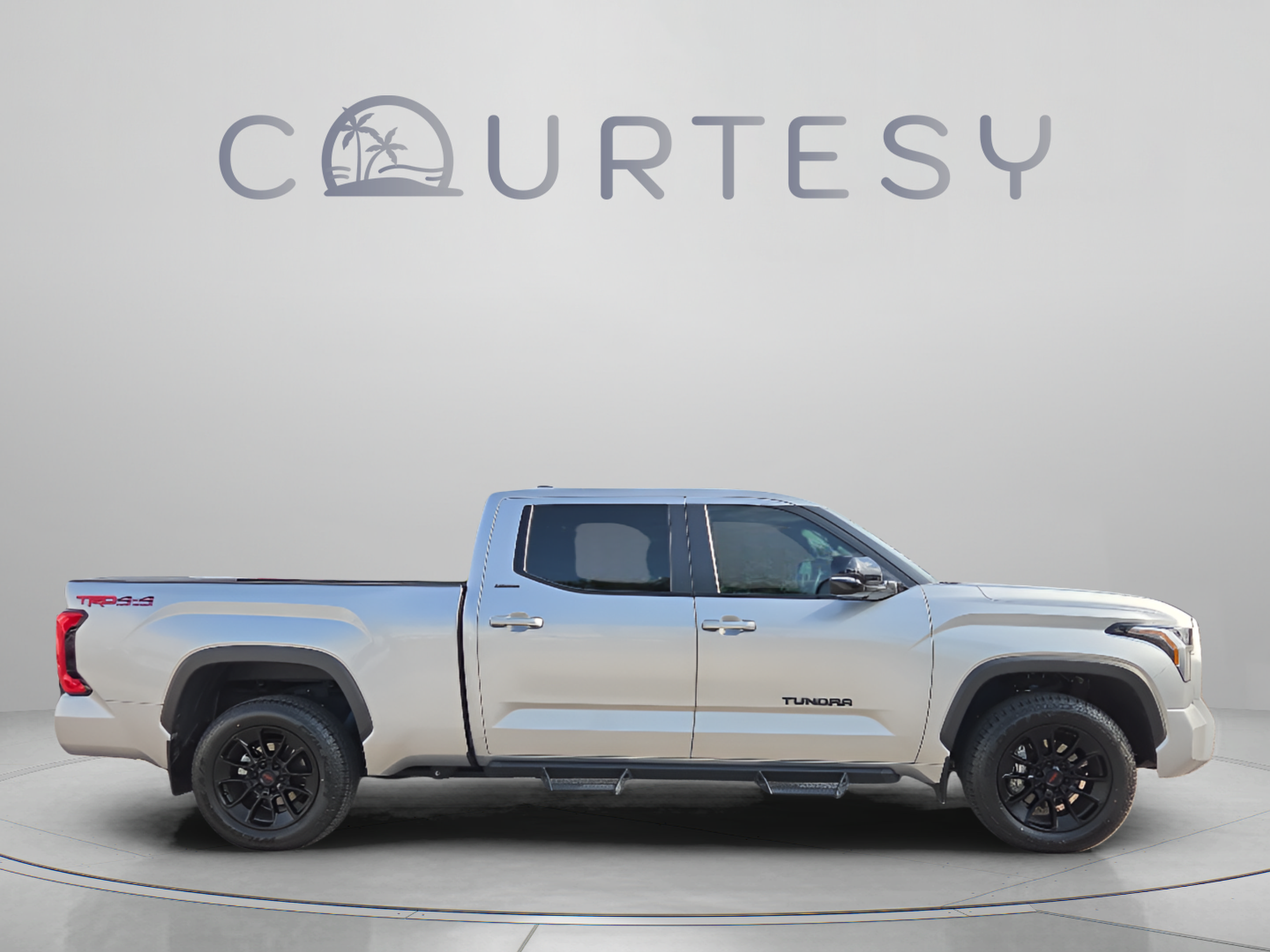 Certified 2025 Toyota Tundra Limited w/ TRD Off-Road Package AWD/4WD image 6
