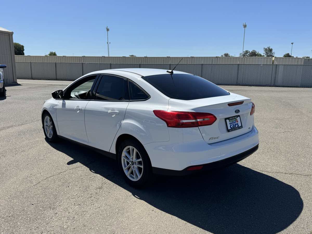 Used 2017 Ford Focus SE FWD image 7