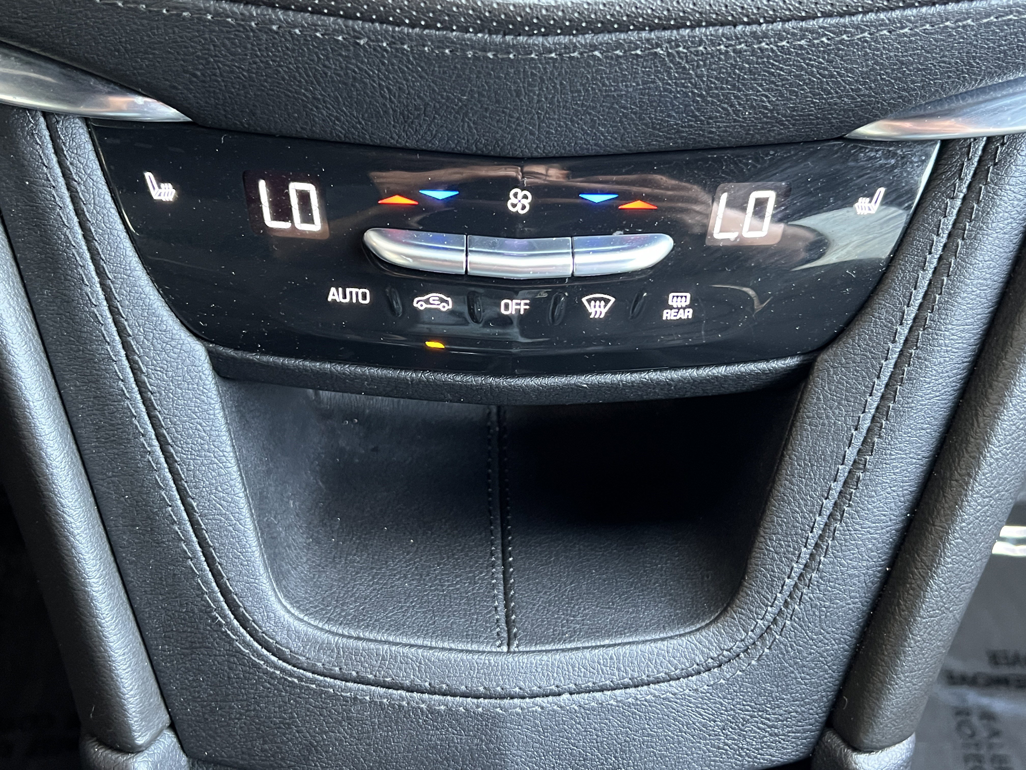 Used 2021 Cadillac XT5 Premium Luxury image 33