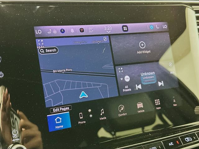 Used 2024 Jeep Wagoneer L Series II w/ Flexible Seating Group image 15