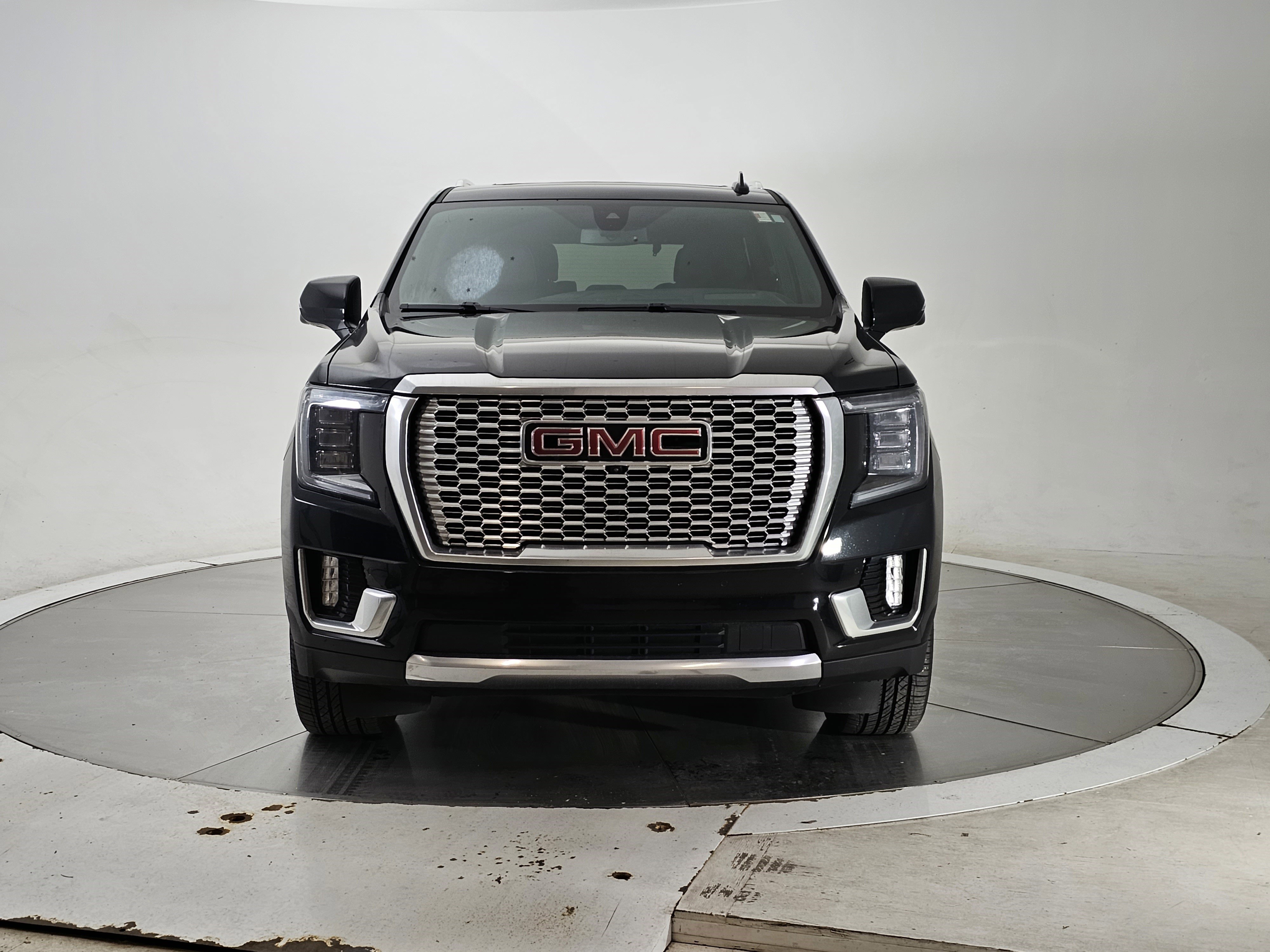 Used 2022 GMC Yukon Denali w/ Max Trailering Package image 4
