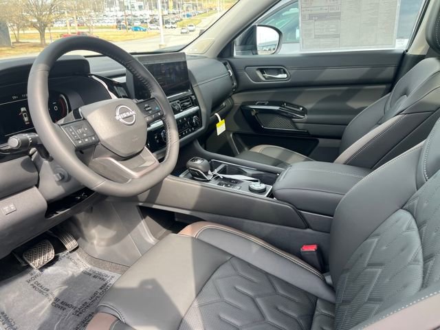 New 2026 Nissan Pathfinder Platinum image 29