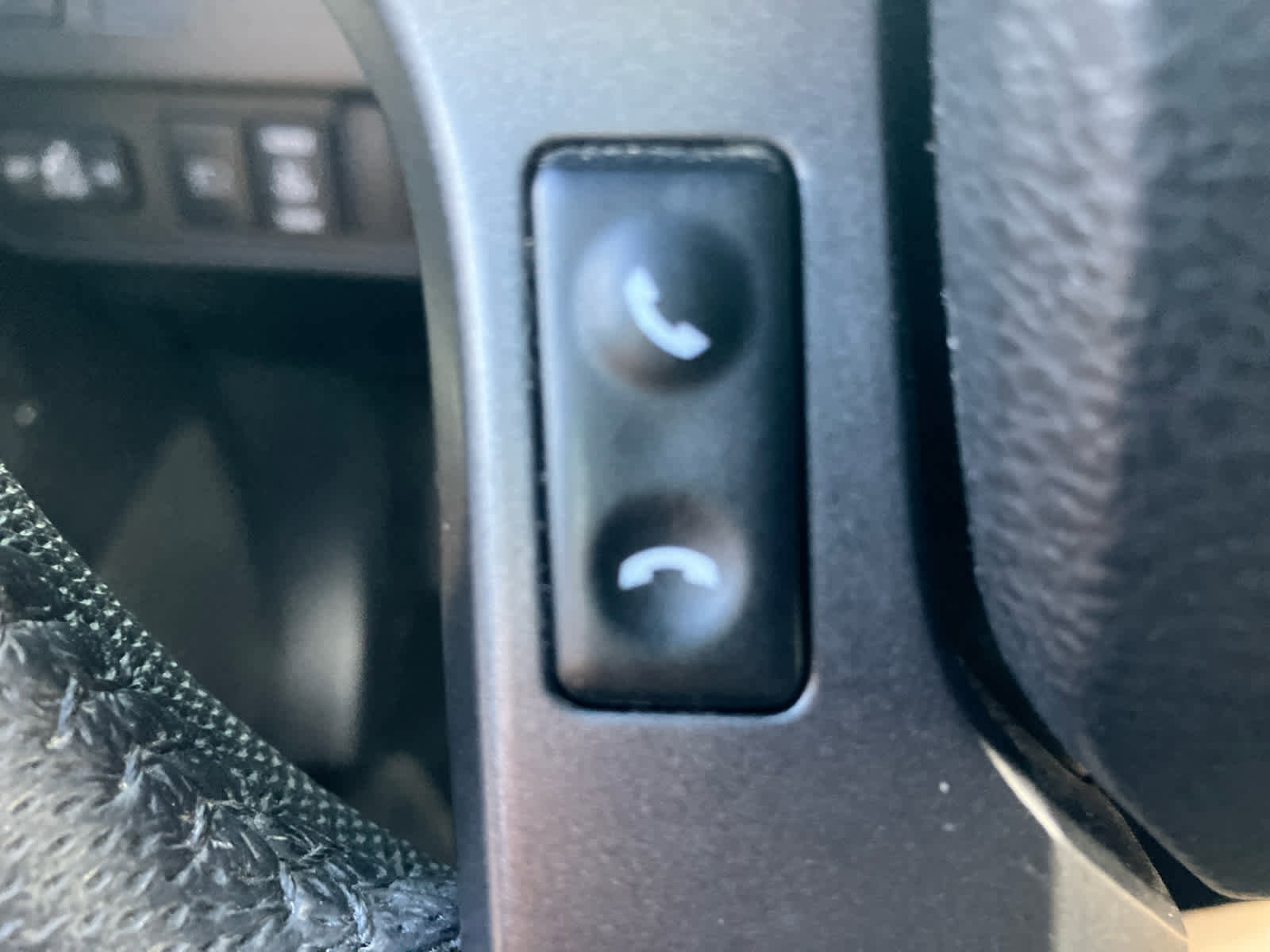 Used 2022 Toyota Tacoma TRD Off-Road AWD/4WD image 17