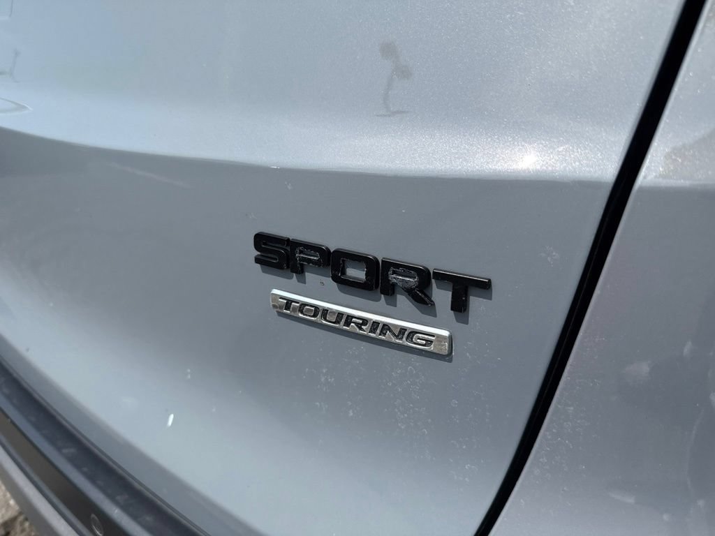 Used 2024 Honda CR-V Sport Touring image 4