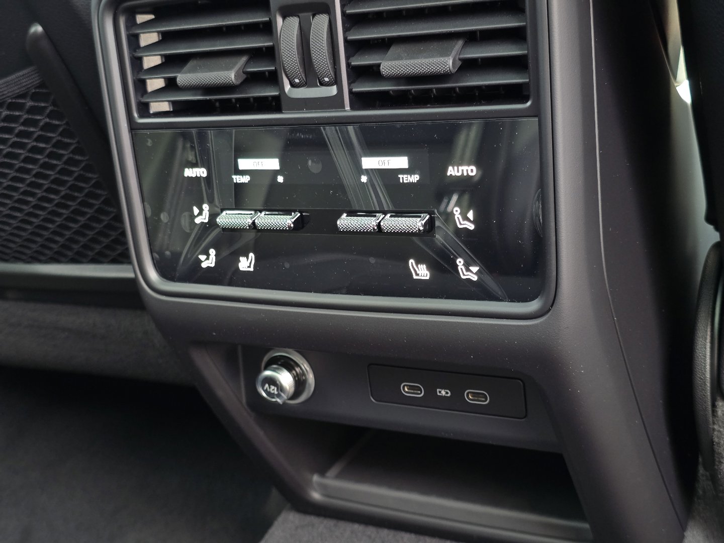 Used 2026 Porsche Cayenne E-Hybrid image 31