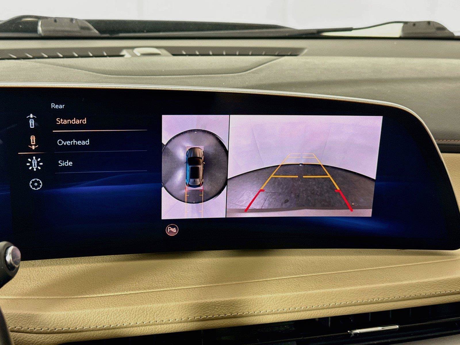 Used 2025 Cadillac XT4 Premium Luxury FWD image 23