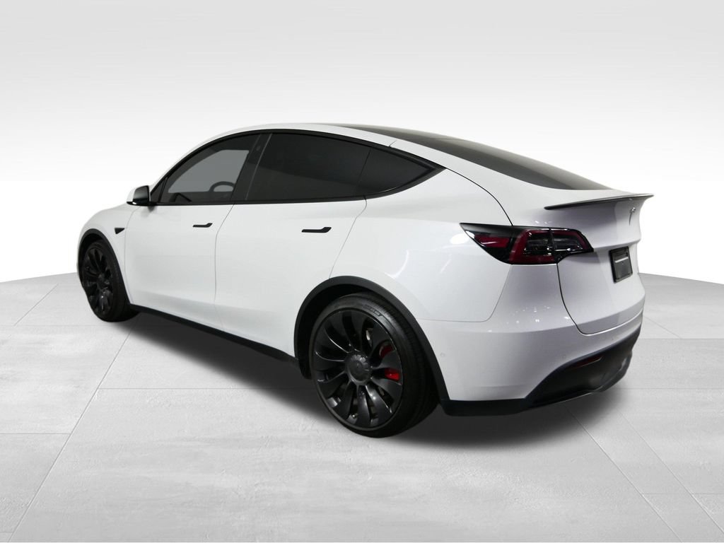 Used 2022 Tesla Model Y Performance AWD/4WD image 8