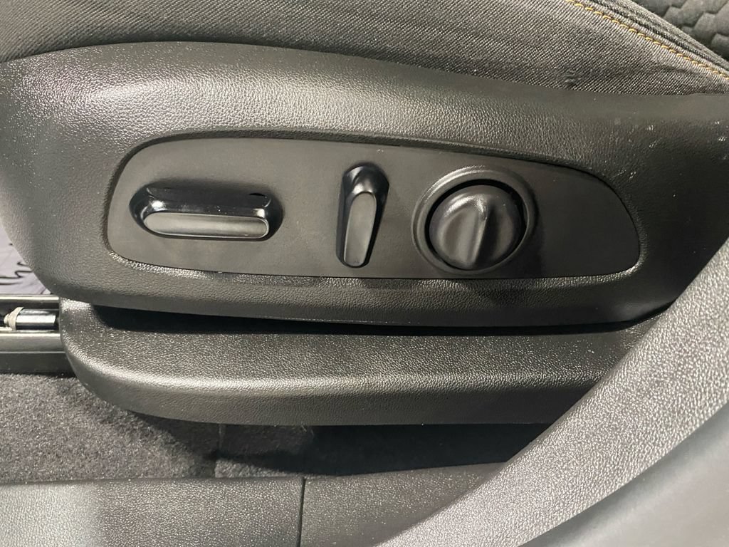 Certified 2020 Chevrolet Equinox LT AWD/4WD image 20