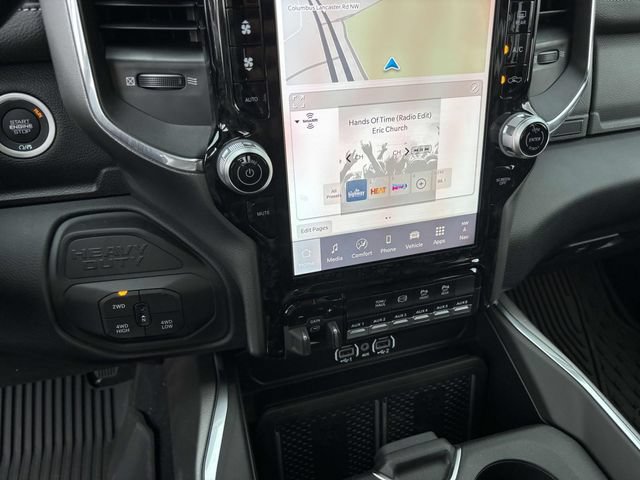 New 2025 RAM 2500 Laramie AWD/4WD image 22