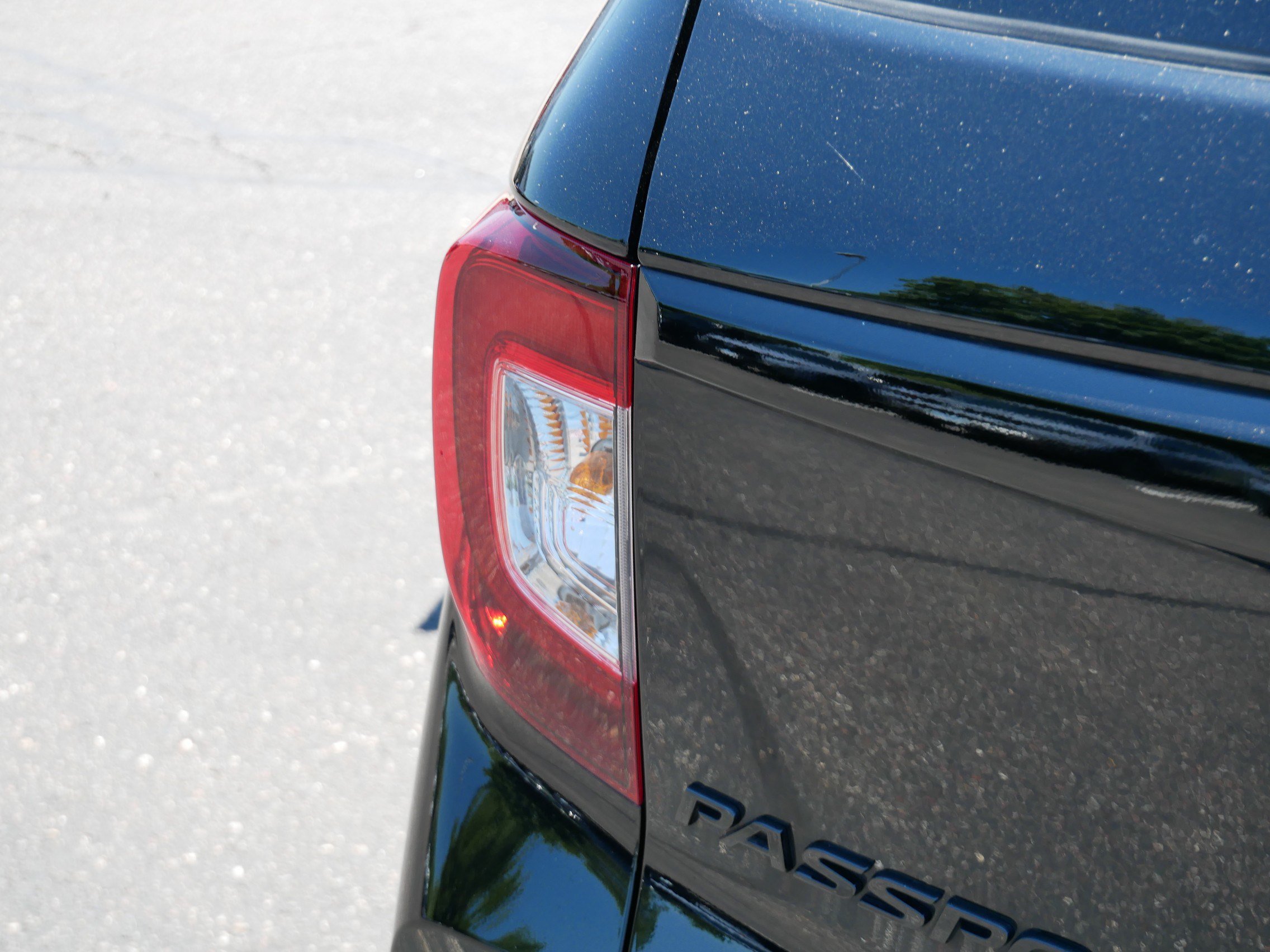 Used 2024 Honda Passport Black Edition image 17