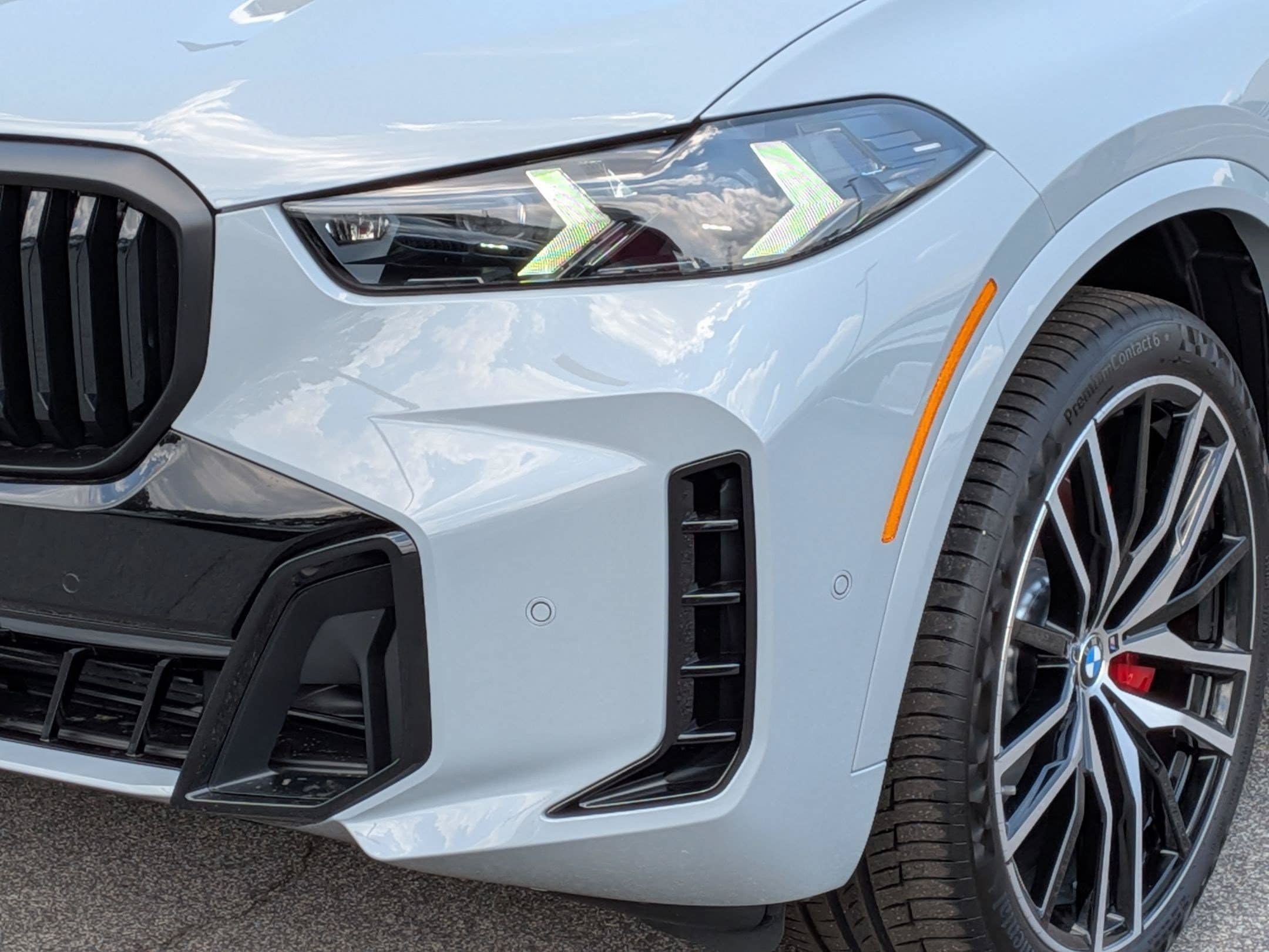 New 2026 BMW X5 xDrive40i w/ M Sport Package AWD/4WD image 9