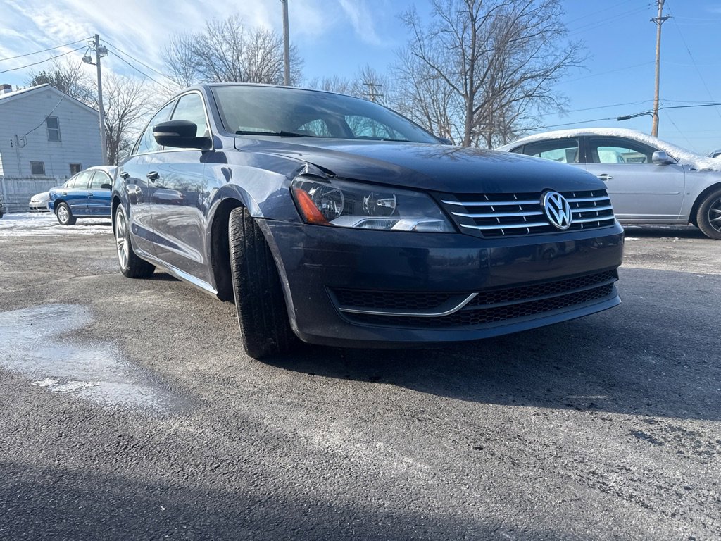 Used 2015 Volkswagen Passat TDI SE image 3