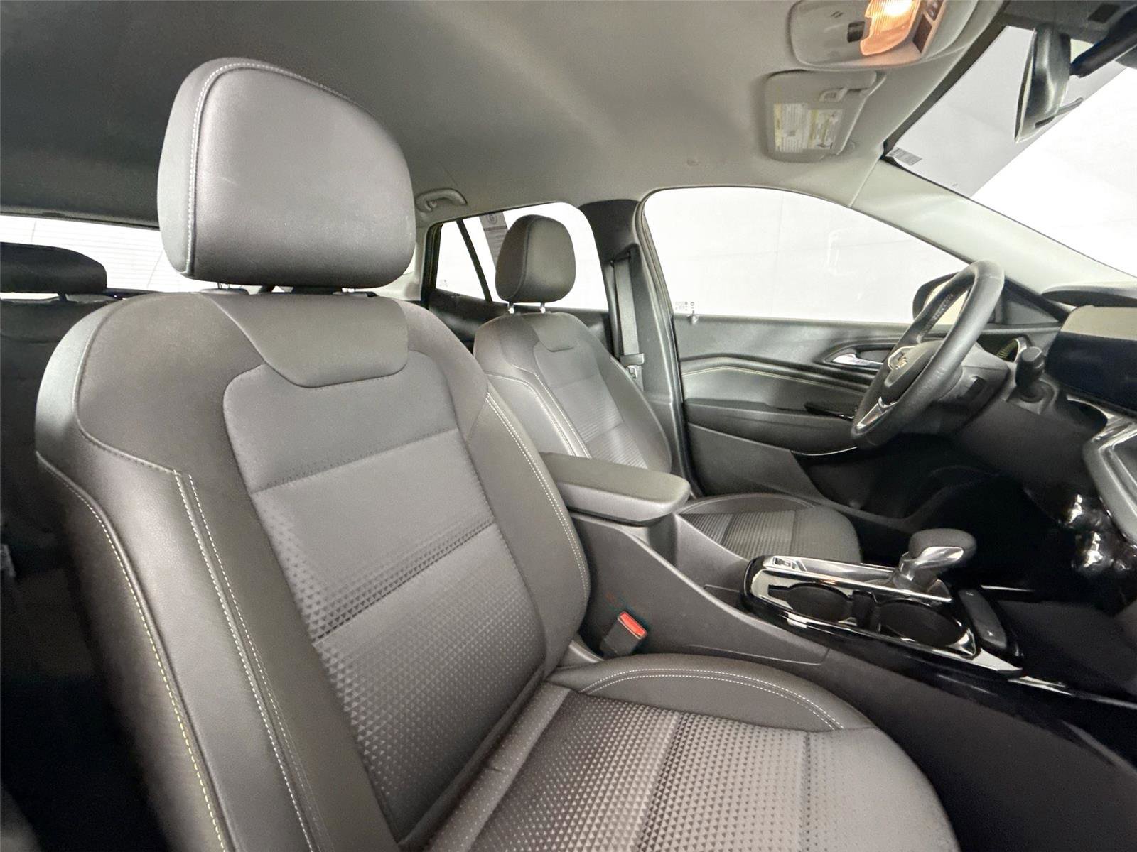 Used 2024 Chevrolet Trax LT w/ Driver Confidence Package FWD image 37