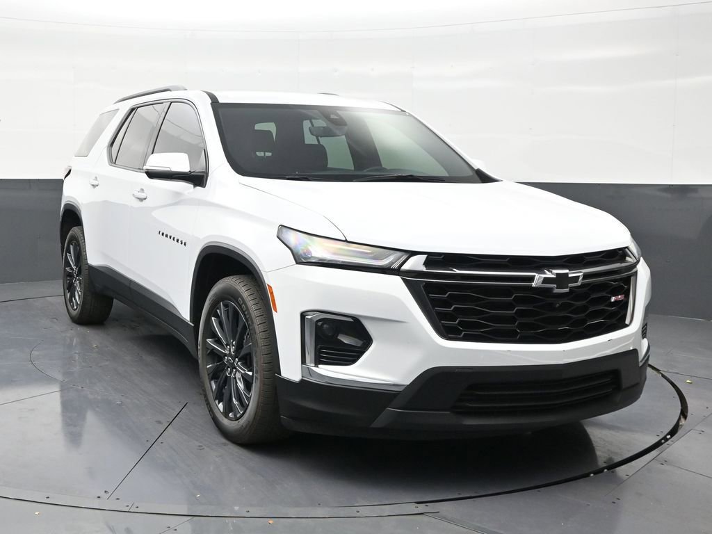 Used 2024 Chevrolet Traverse RS FWD image 7