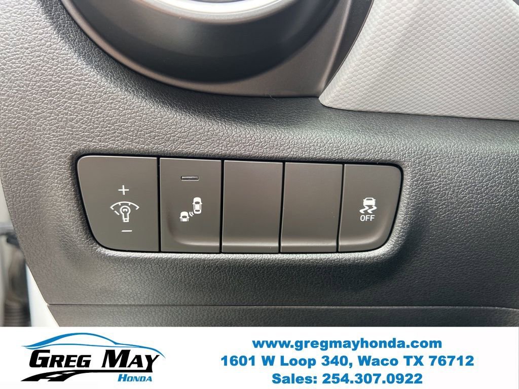 Used 2018 Hyundai Kona SEL AWD/4WD image 23