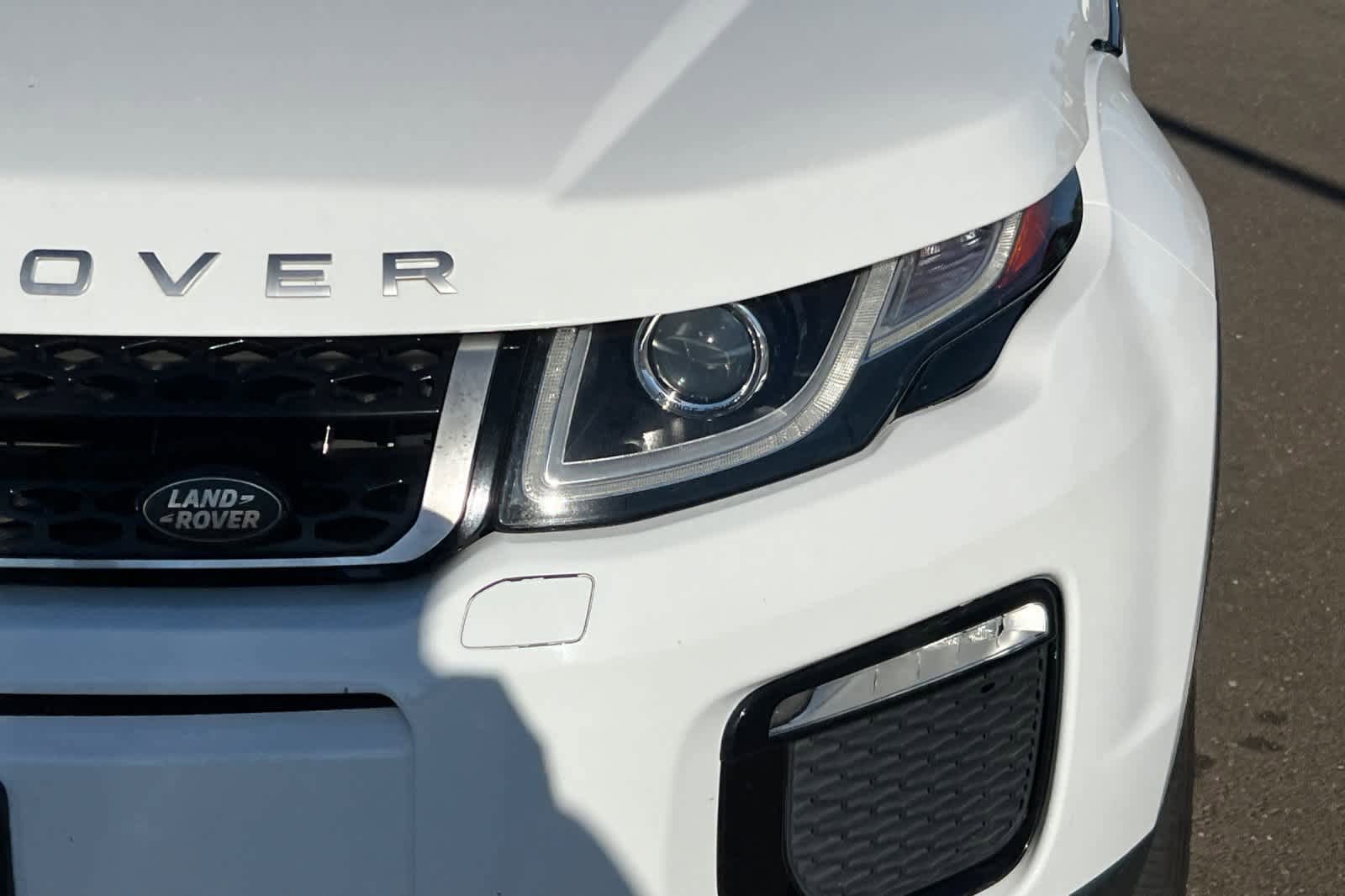 Used 2017 Land Rover Range Rover Evoque SE Premium AWD/4WD image 11