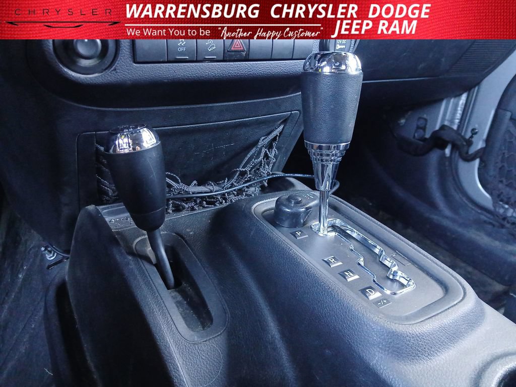 Used 2015 Jeep Wrangler Unlimited Sport w/ Quick Order Package 24S AWD/4WD image 23