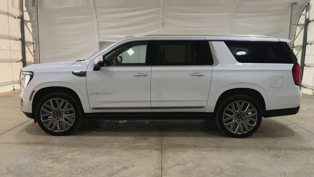 New 2026 GMC Yukon XL Denali Ultimate w/ LPO, Floor Liner Package AWD/4WD image 5