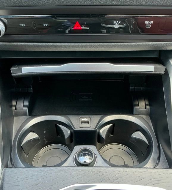 Used 2024 BMW M440i Convertible w/ Premium Package RWD image 29