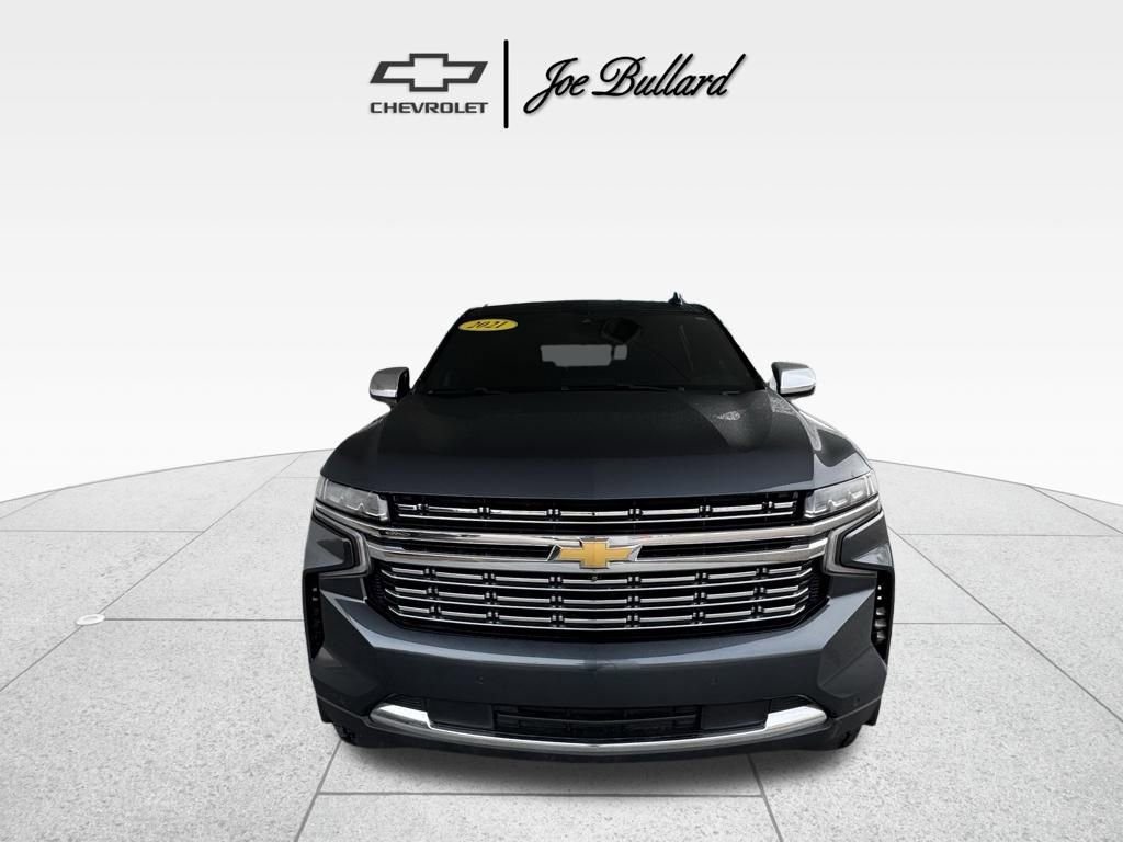 Used 2021 Chevrolet Suburban Premier w/ Premium Package RWD image 3