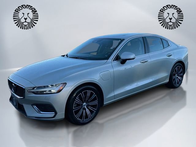 Used 2022 Volvo S60 T8 Inscription w/ Climate Package image 1