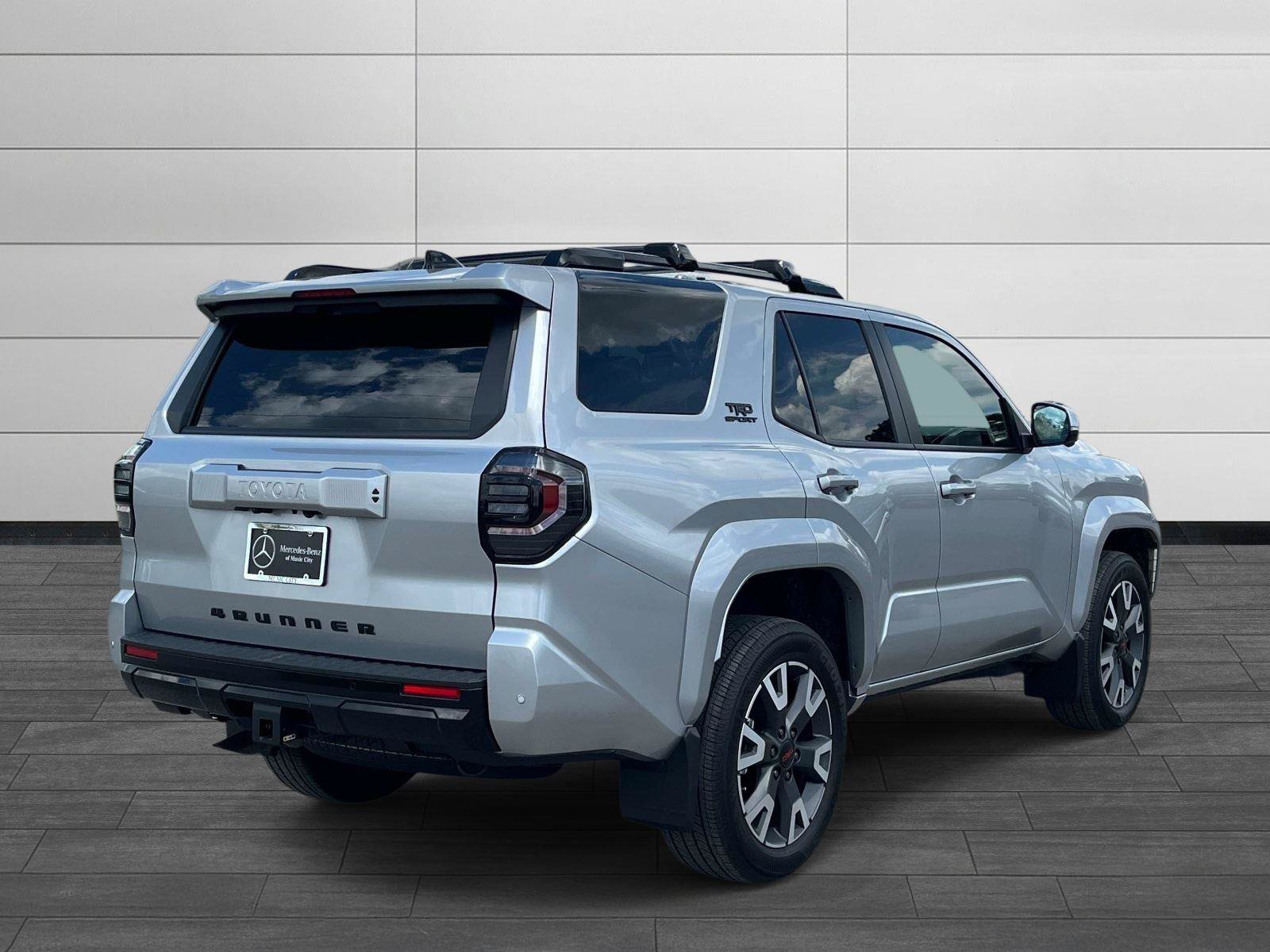 Used 2025 Toyota 4Runner TRD Sport Premium w/ Tow Technology Package AWD/4WD image 3