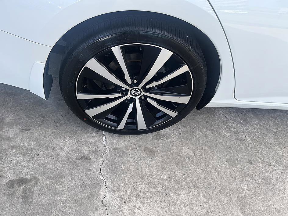 Used 2019 Nissan Altima 2.5 SR image 12
