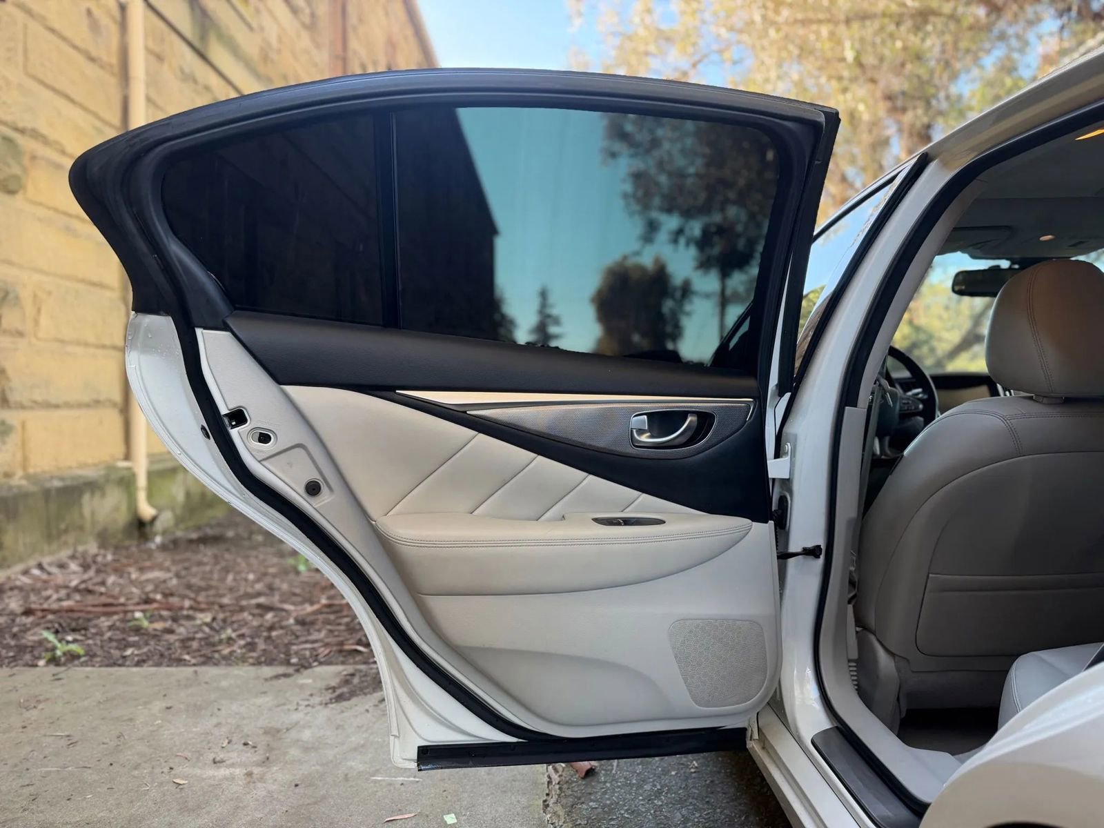 Used 2017 INFINITI Q50 Premium w/ 2.0T Premium Plus Package image 19