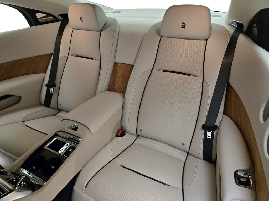 Certified 2016 Rolls-Royce Wraith RWD image 15
